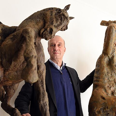 Jean-Sébastien Beslay, sculpteur de colosses